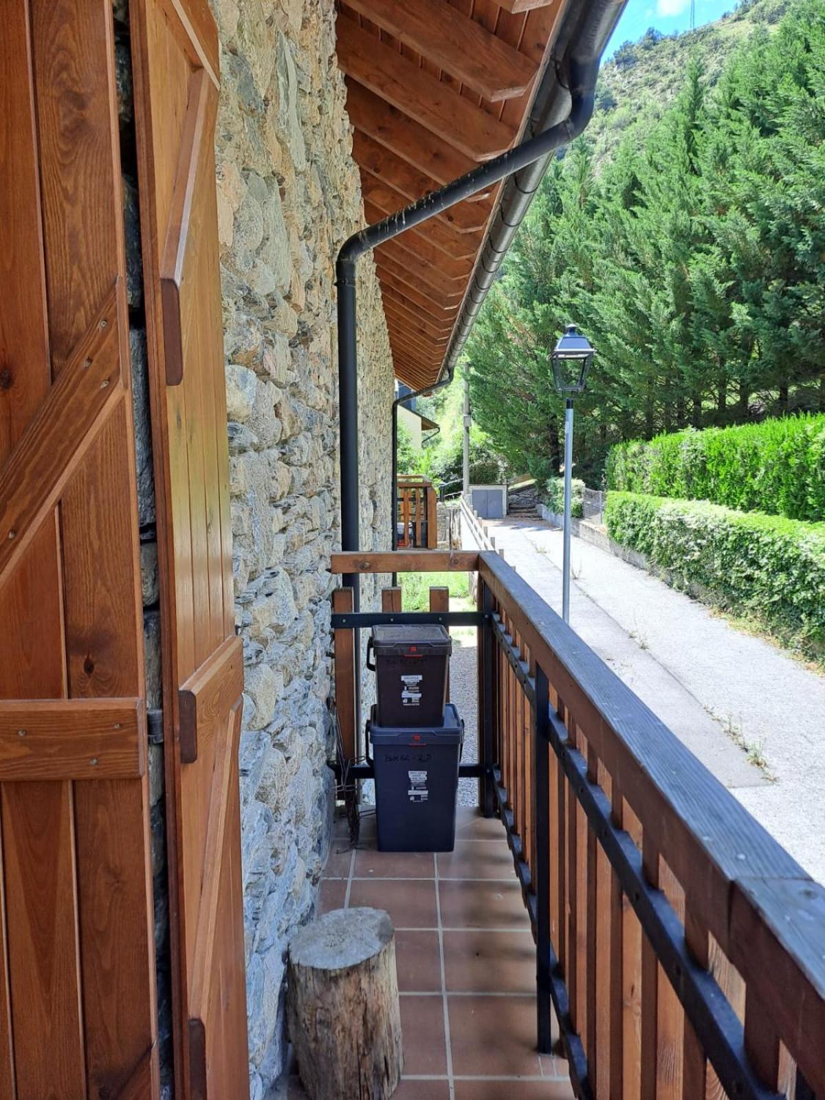 Duplex De Muntanya En Zona Verda A Escaló Eksteriør bilde